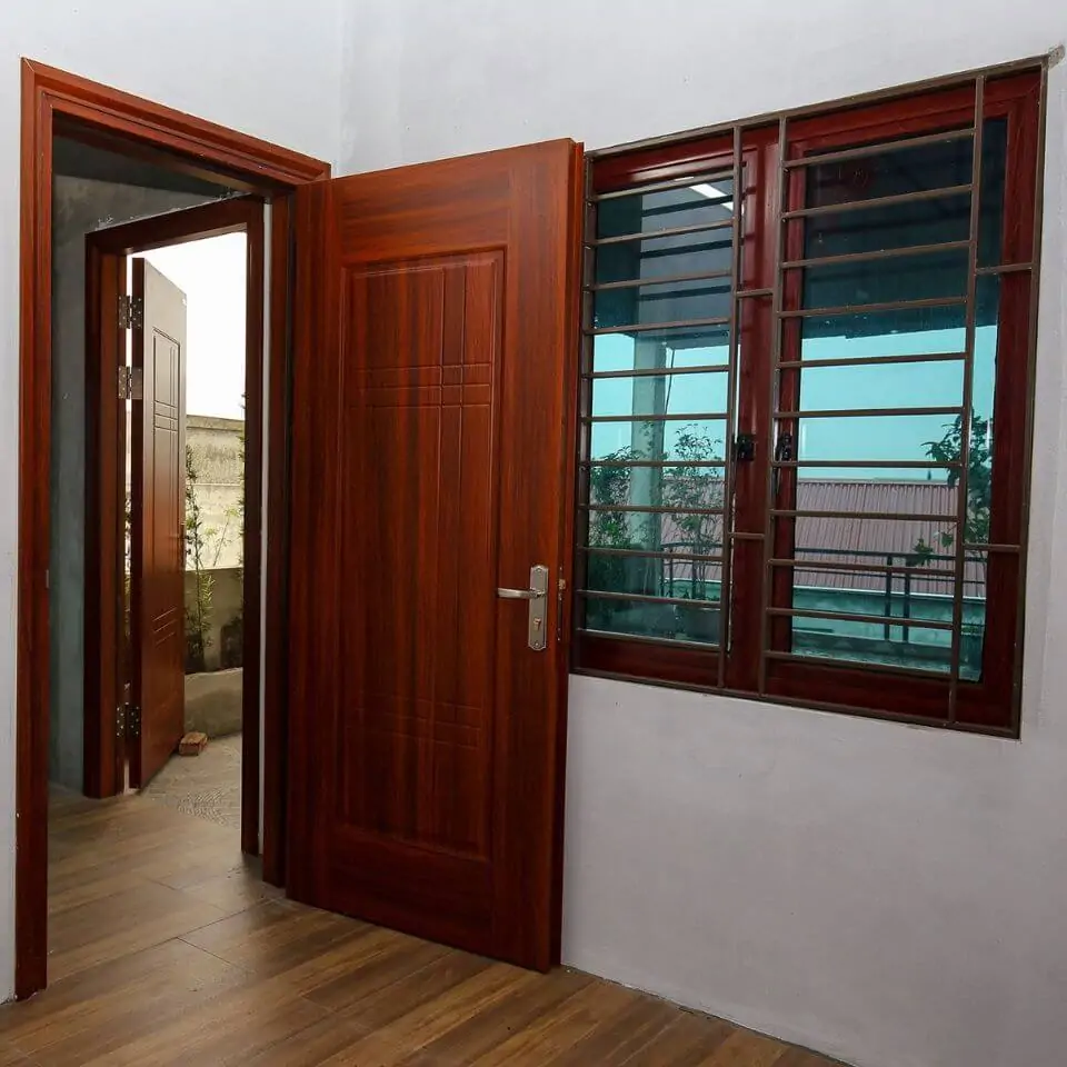 Mua Cửa Thép Vân Gỗ Uy Tín Ở Đâu Hưng Yên?